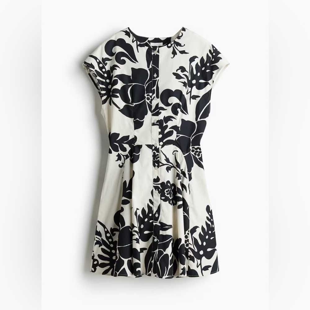 H&M BUTTON-FRONT COTTON DRESS. Floral Black and White  size Medium